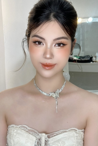 Makeup tiệc