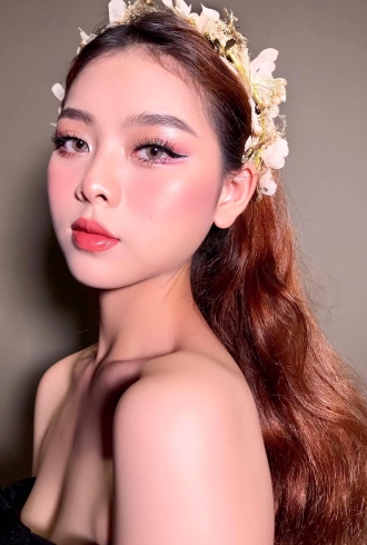 Makeup kỷ yếu